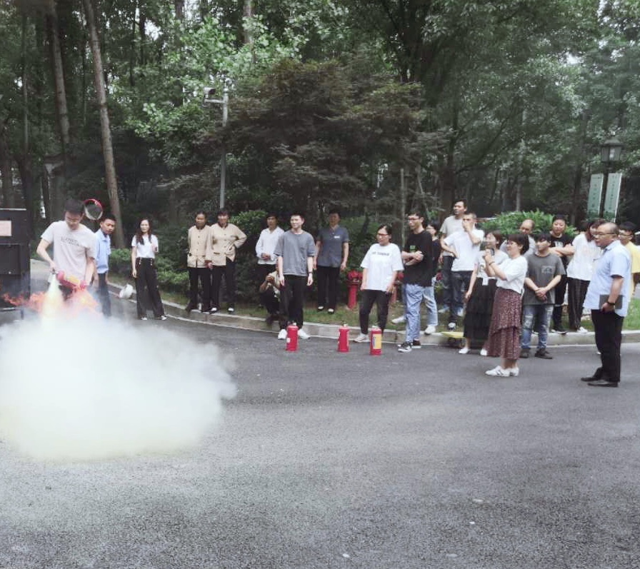 獅峰茶業(yè)公司組織開(kāi)展消防安全知識培訓 獅峰茶業(yè)公司組織開(kāi)展消防安全知識培訓