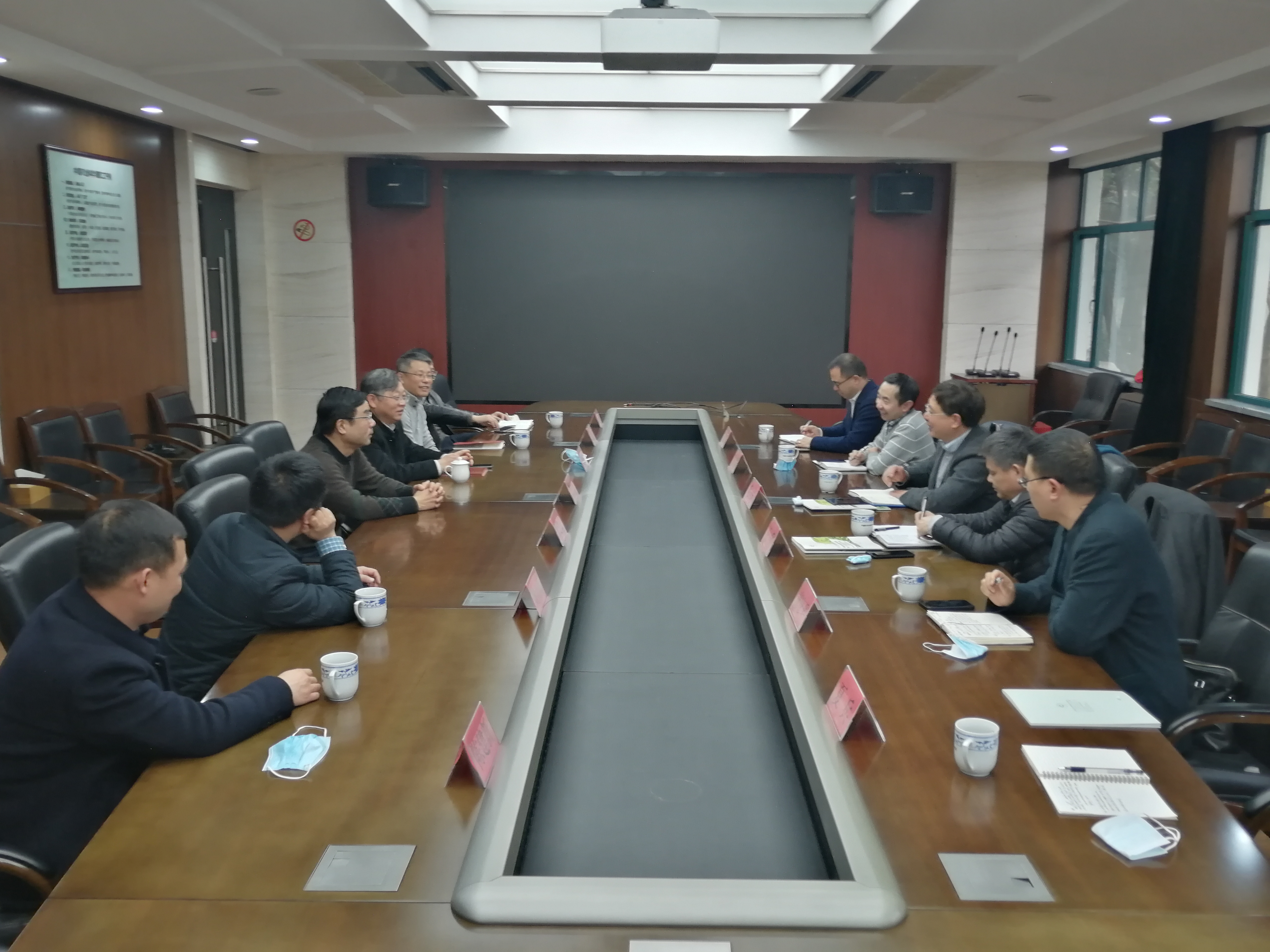 產(chǎn)研聯(lián)合聚優(yōu)勢，科技創(chuàng  )新促發(fā)展——浙茶集團與中茶所進(jìn)行合作交流